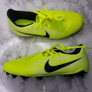 nike soccer shoes no cleats